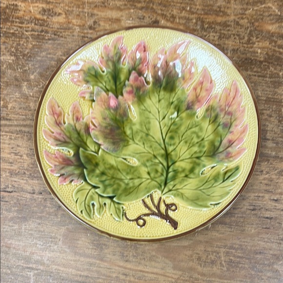 Vintage Zell Germany Majolica Plate with Leaf. KK467 - Picture 6 of 6